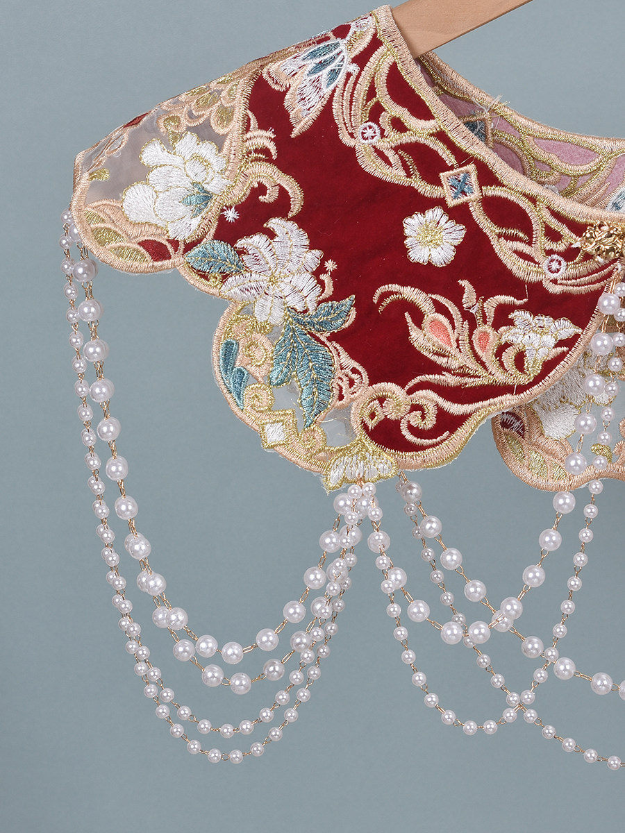 Красный воротник с бусинами, к – обзор и цена Beading